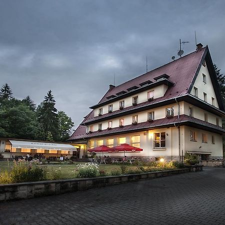 Parkhotel Skalní město Jičín Exterior foto